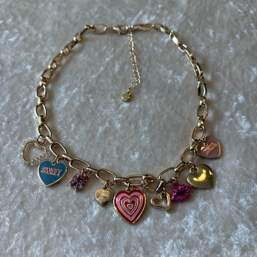 Maurices * Valentine’s Day Charm Necklace Hearts Lips Sweet XOXO VDay Date Night